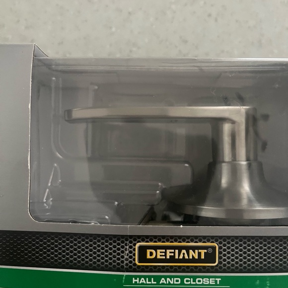 New Defiant door knob - Picture 2 of 3